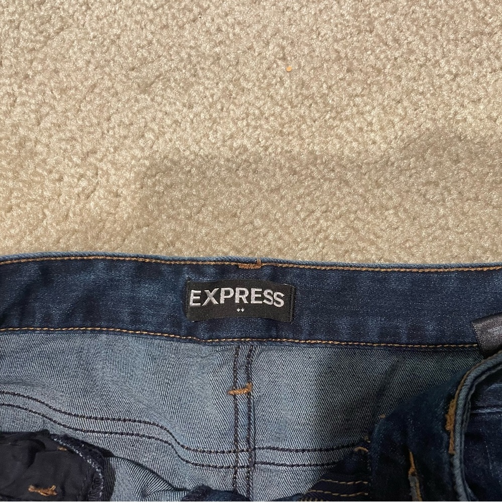 Express Jean shorts - Picture 2 of 4